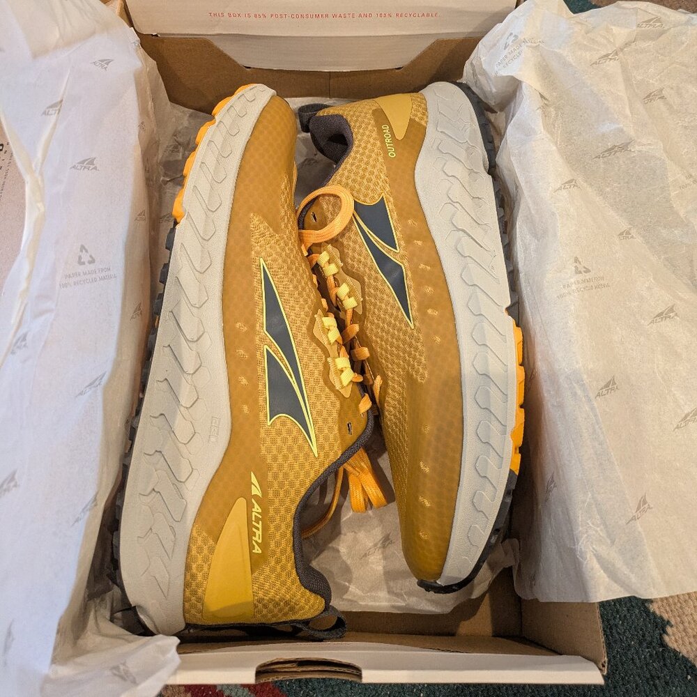 Altra Outroad 10 NIB